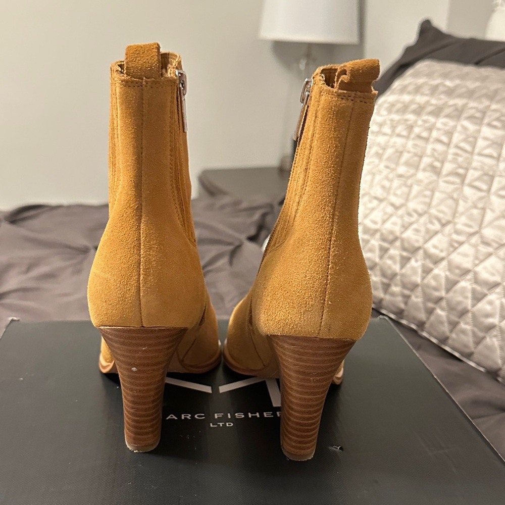 Chic Tan Ankle Boots for Women - Picture 3 of 5